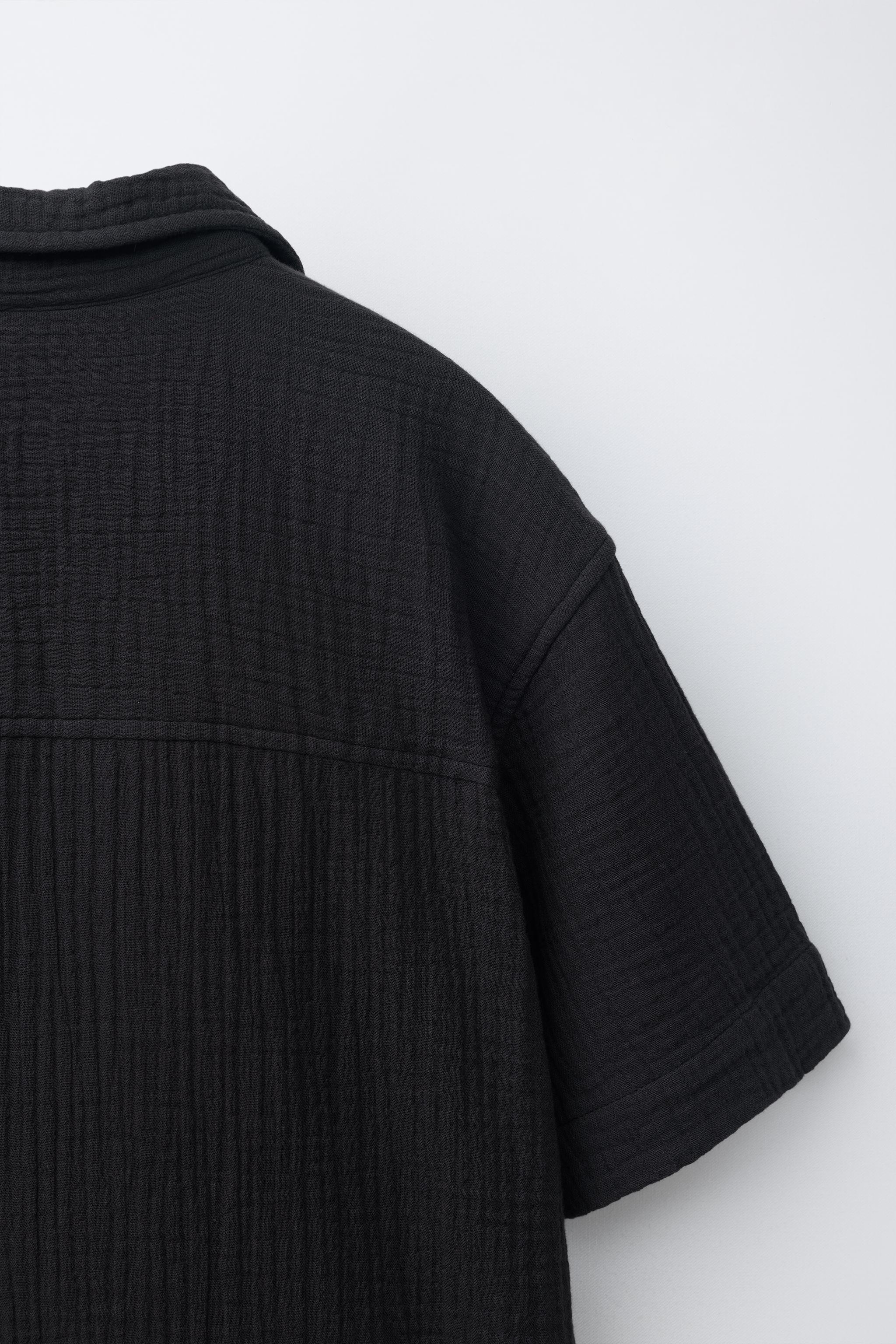 TEXTURED SPREAD COLLAR SHIRT